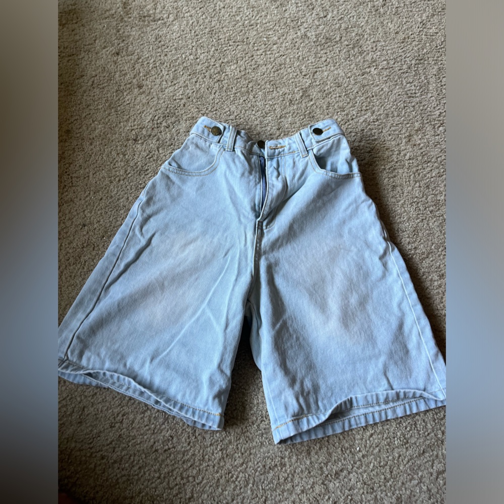light wash denim shorts - size xs